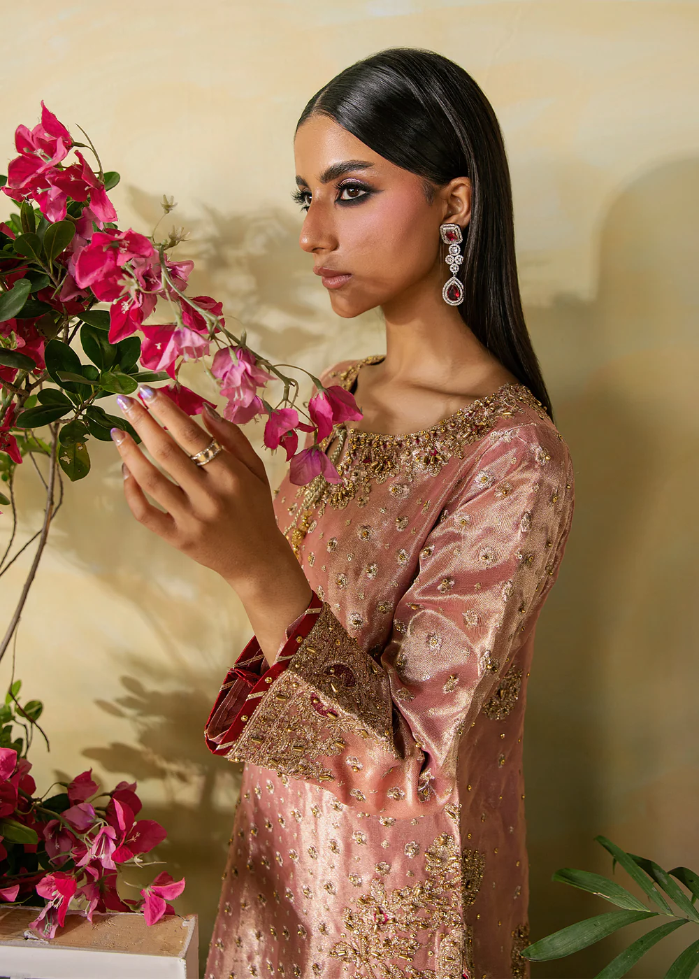 Pink Embroidered Kurta Set with Net Dupatta for Events - Image 4