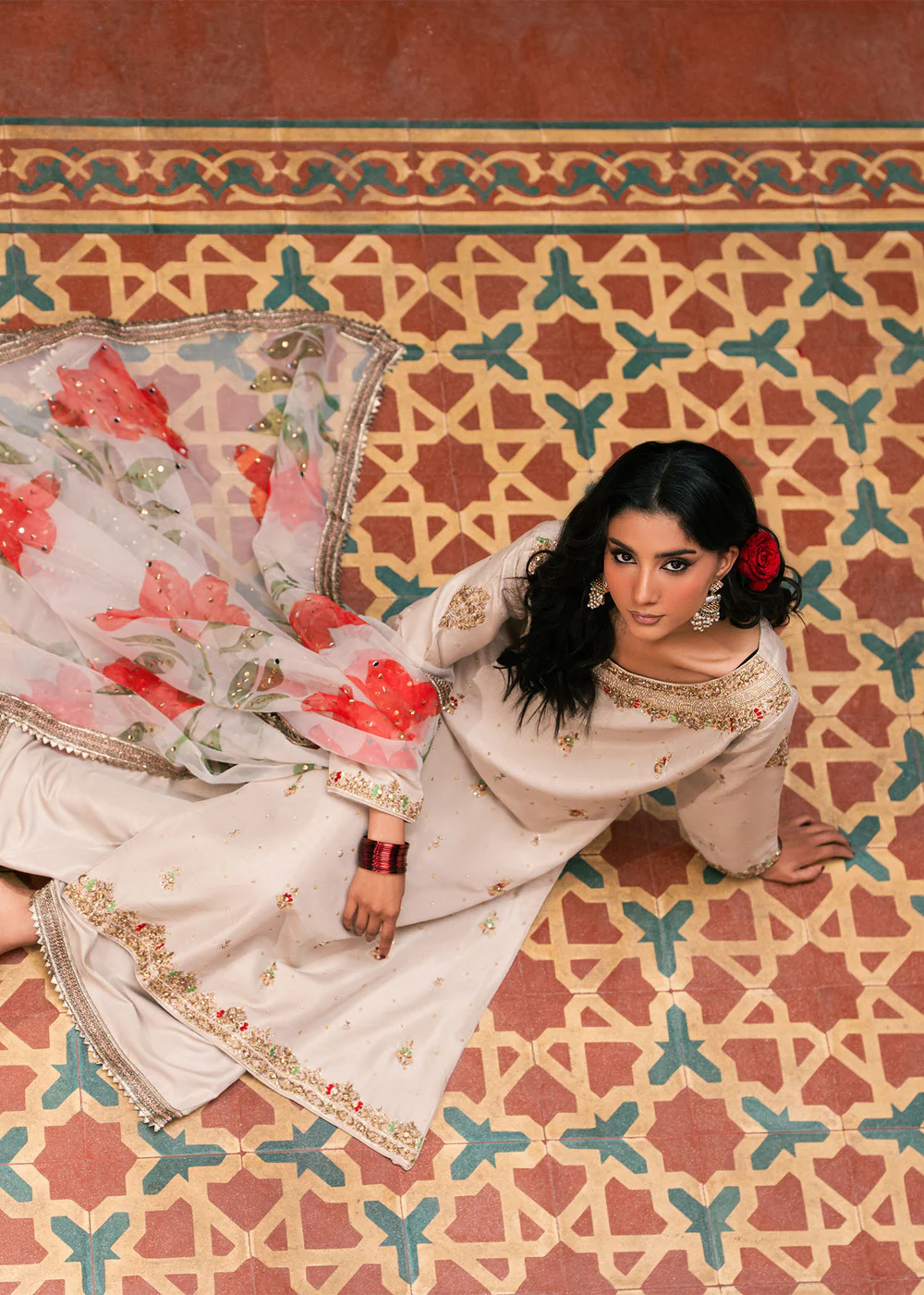 Elegant Ivory Embroidered Kurta Suit for Women in Ireland - Image 2