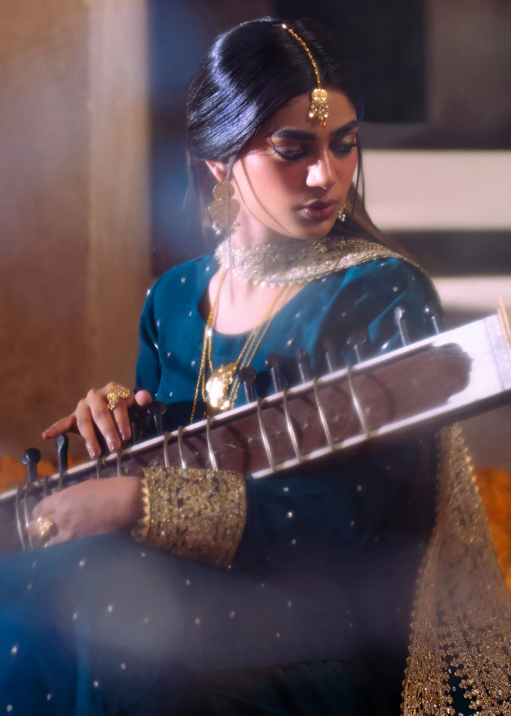Elegant Cobalt Blue Kurta Suit for Women in Ireland - Image 3